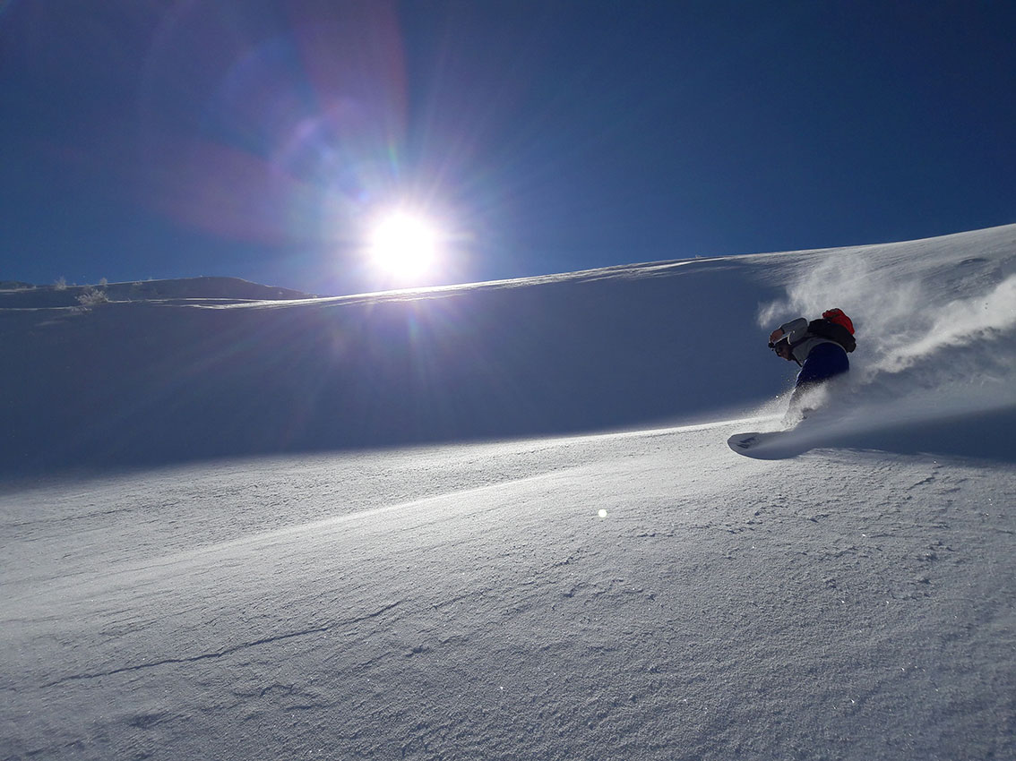hors-piste-snowboard-vars-risoul sortie hors piste à Vars et Risoul